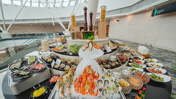 KLCC Convention Centre - Array of curated meals and unlimited gourmet coﬀees, ﬁne tea and soft drinks served throughout meetings.