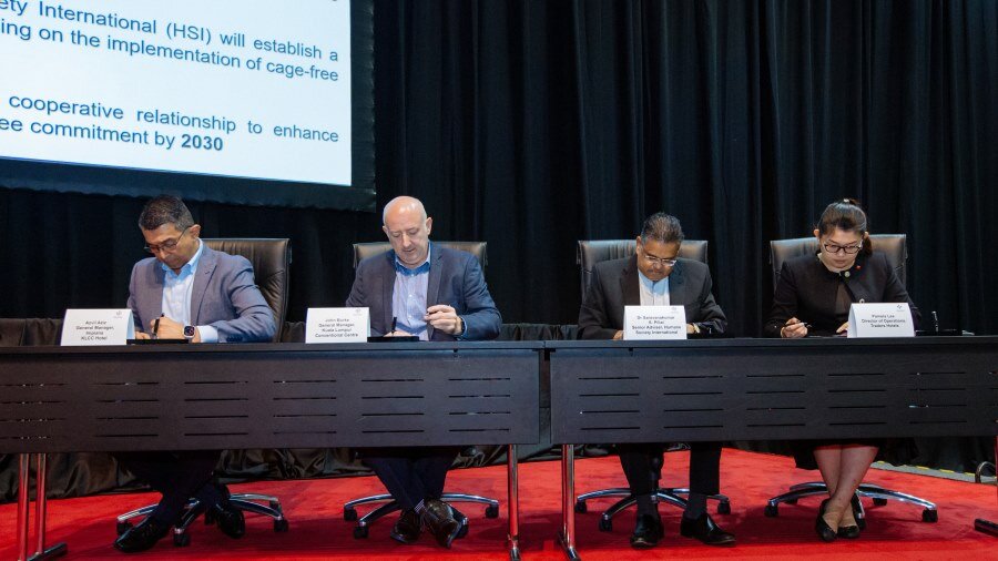 Memorandum of Understanding (MOU) signed between the Centre, MIFB, Traders Hotel Kuala Lumpur, Impiana KLCC Hotel and Humane International Society